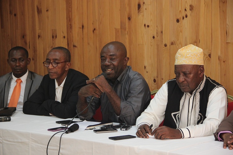 image Politique: Orange défend sa position dans le nouvel échiquier politique